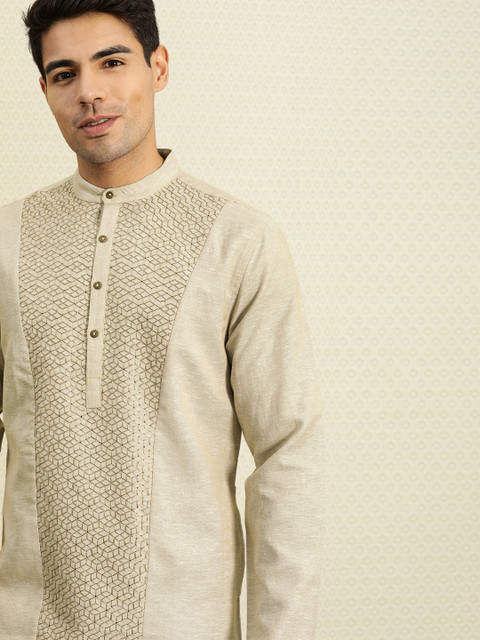 

House of Pataudi Men Beige Embroidered Straight Kurta