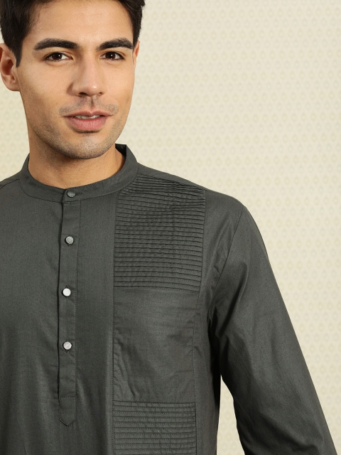 

House of Pataudi Men Charcoal Grey Solid Straight Kurta