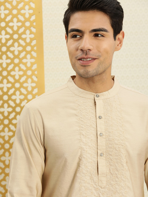 

House of Pataudi Men Beige Embroidered Yoke Straight Kurta