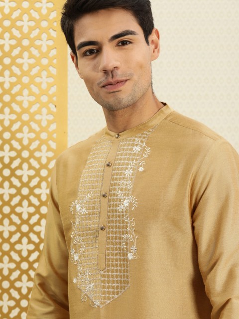 

House of Pataudi Men Beige Embroidered Yoke Design Straight Kurta