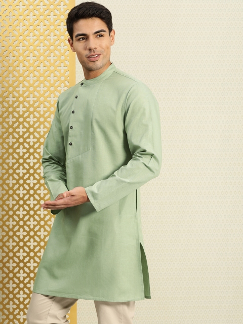 

House of Pataudi Men Green Solid Straight Kurta