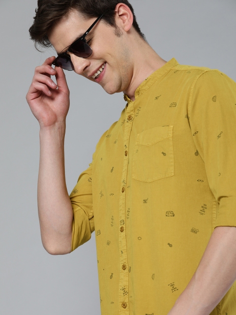 

HERE&NOW Men Mustard Yellow Slim Fit Printed Casual Shirt