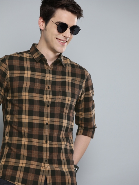 

HERE&NOW Men Black & Beige Slim Fit Checked Casual Shirt