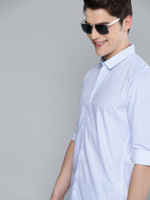

Mast & Harbour Men Blue & White Regular Fit Printed Casual Shirt