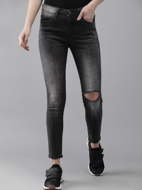 

Roadster Women Black Skinny Fit Mid-Rise Slash Knee Stretchable Cropped Jeans