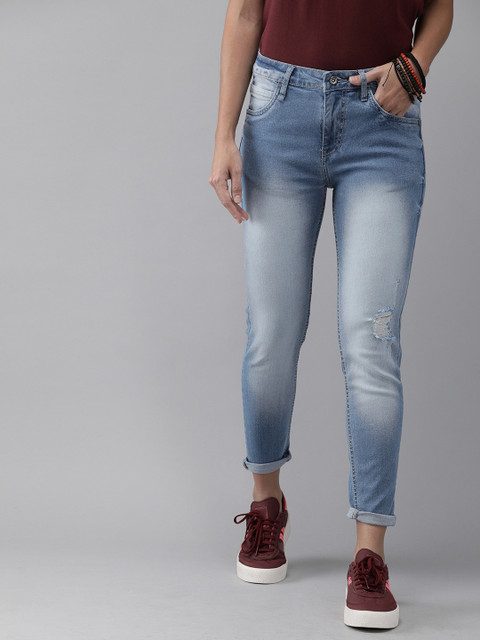 

Roadster Women Blue Skinny Fit Mid-Rise Low Distress Stretchable Cropped Jeans