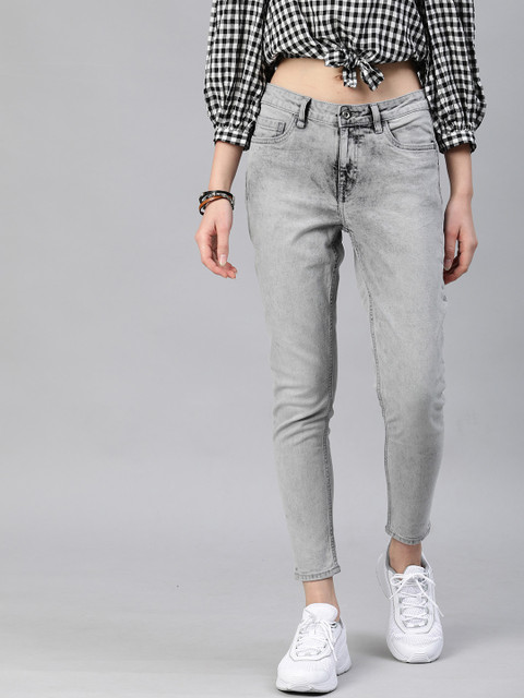 

Roadster Women Grey Skinny Fit Mid-Rise Clean Look Stretchable Cropped Jeans
