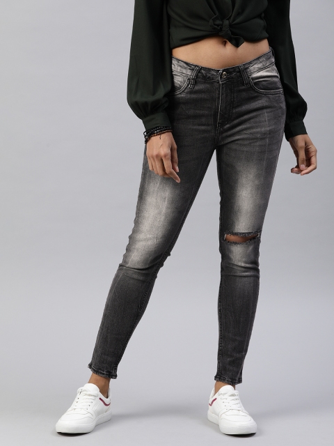 

Roadster Women Black Skinny Fit Mid-Rise Slash Knee Stretchable Cropped Jeans