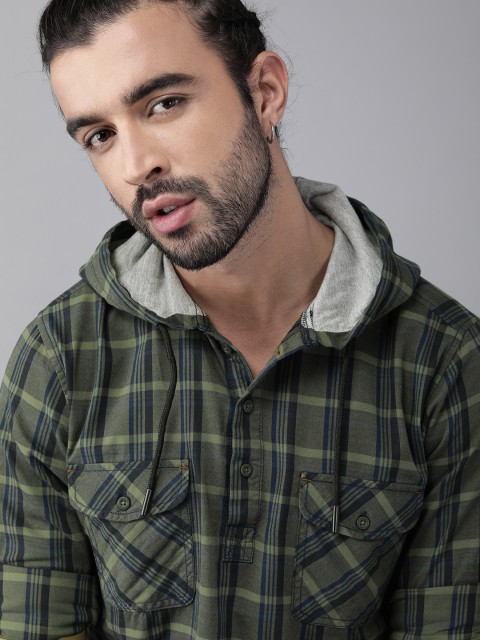 

Roadster Men Olive Green & Navy Blue Regular Fit Checked Hooded Casual Shirt