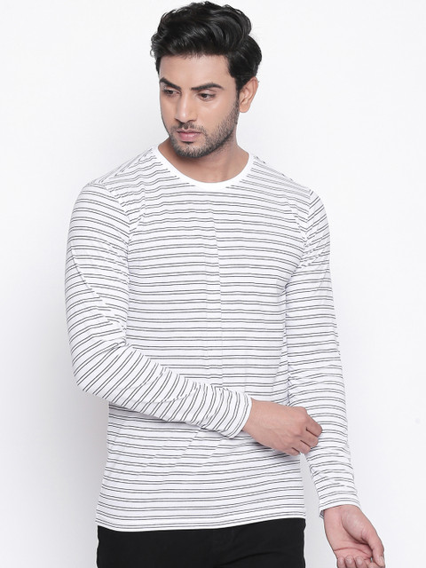 

BYFORD by Pantaloons Men White Striped Round Neck T-shirt