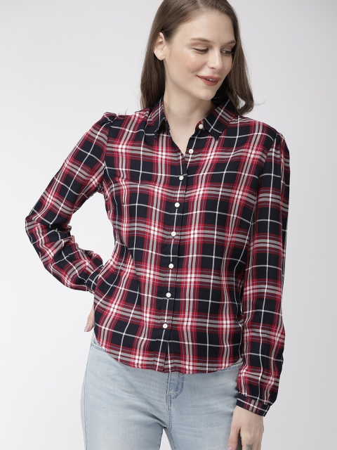 

Denizen From Levis Women Navy Blue & Red Regular Fit Checked Casual Shirt