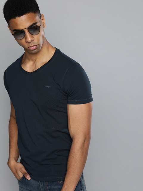 

Wrangler Men Navy Blue Solid Slim Fit V-Neck T-shirt
