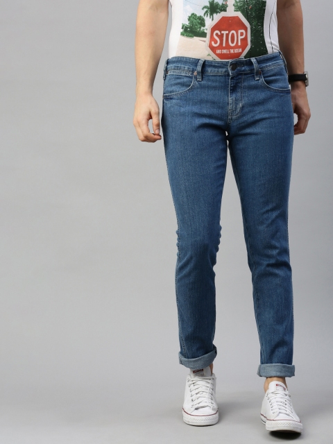 

Wrangler Men Blue Skanders Slim Fit Low-Rise Clean Look Stretchable Jeans