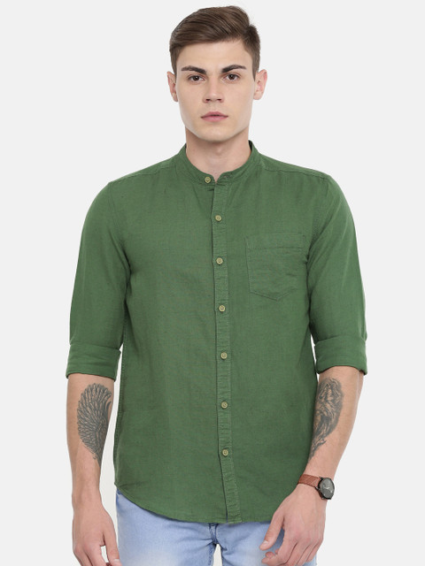 

Wrangler Men Olive Green Slim Fit Solid Casual Shirt