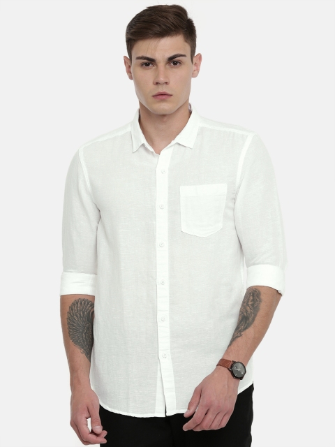 

Wrangler Men White Regular Fit Solid Casual Shirt