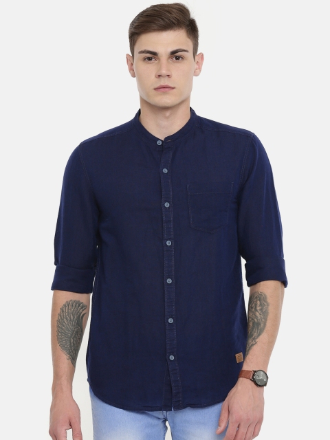 

Wrangler Men Navy Blue Slim Fit Solid Casual Shirt