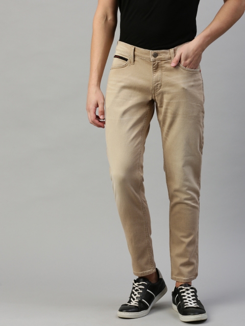 

Lee Men Khaki Eric Tapered Fit Low-Rise Clean Look Stretchable Jeans