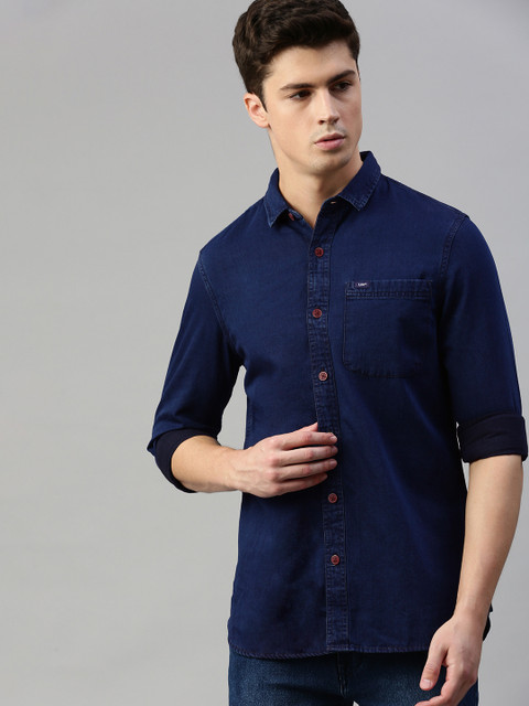 

Lee Men Navy Blue Slim Fit Solid Casual Shirt