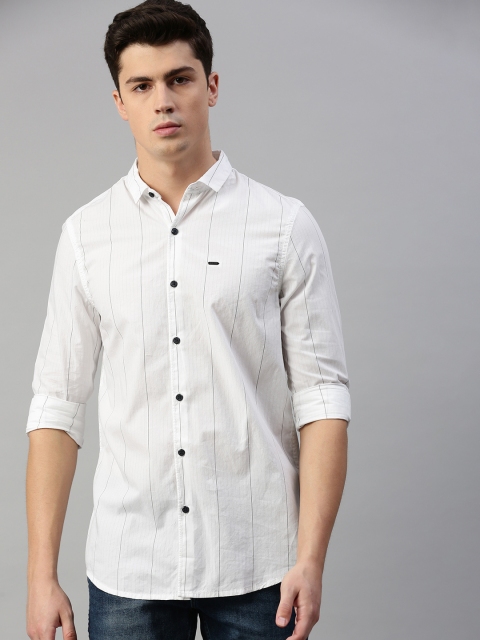 

Lee Men White & Black Slim Fit Striped Casual Shirt