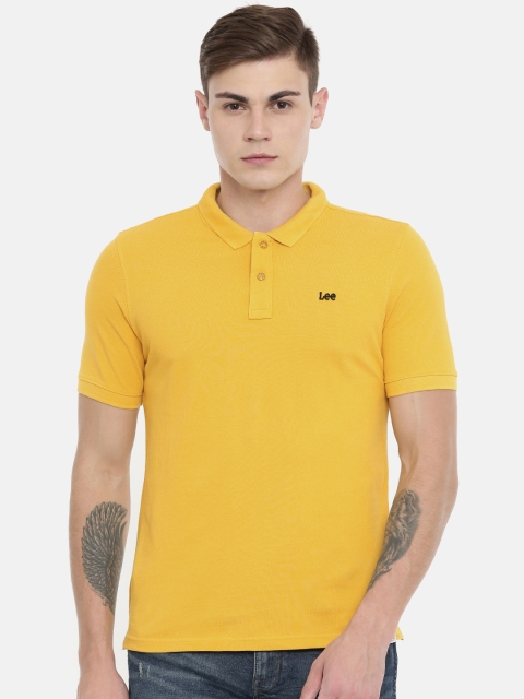 

Lee Men Yellow Solid Polo Collar T-shirt