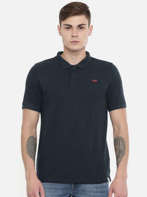 

Lee Men Navy Blue Solid Polo Collar T-shirt