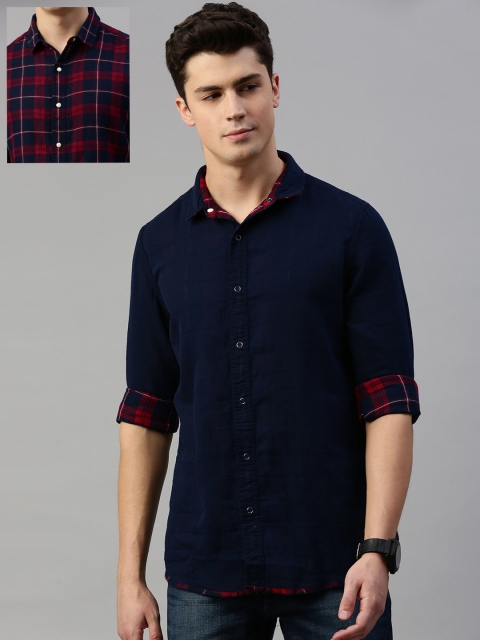 

Lee Men Red & Navy Blue Slim Fit Checked Casual Shirt