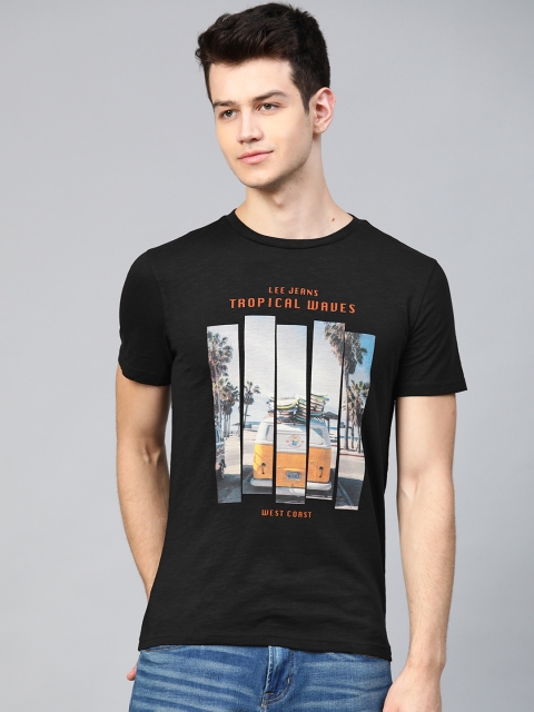

Lee Men Black & Off-White Printed Round Neck T-shirt