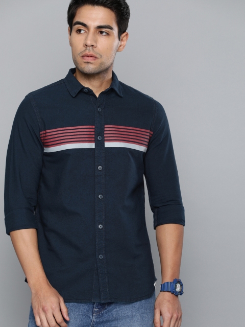 

Lee Men Navy Blue & Red Striped Slim Fit Casual Shirt