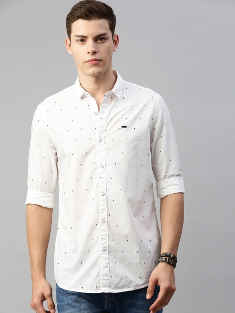 

Lee Men White & Grey Super Slim Fit Printed Casual Shirt