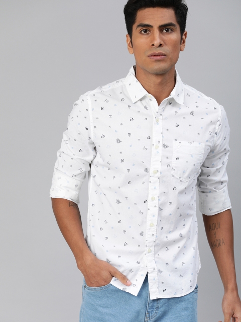 

Denizen From Levis Men White Regular Fit Printed Casual Shirt