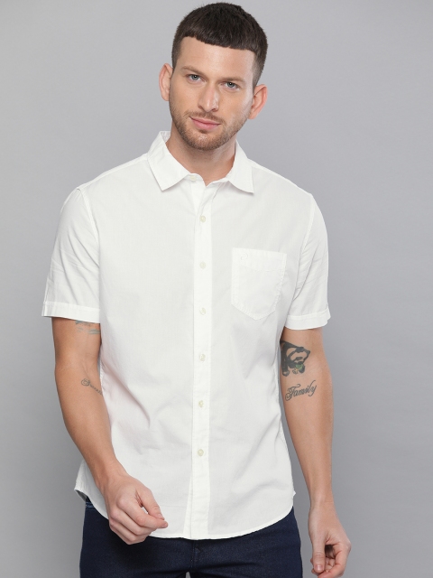 

Denizen From Levis Men White Regular Fit Solid Casual Shirt