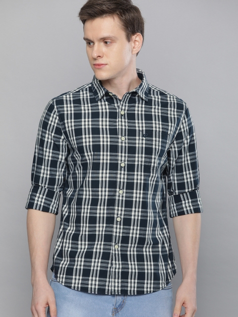 

Denizen From Levis Men Navy Blue & White Regular Fit Checked Casual Shirt