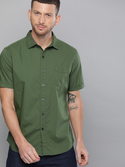 

Denizen From Levis Men Olive Green Regular Fit Solid Casual Shirt