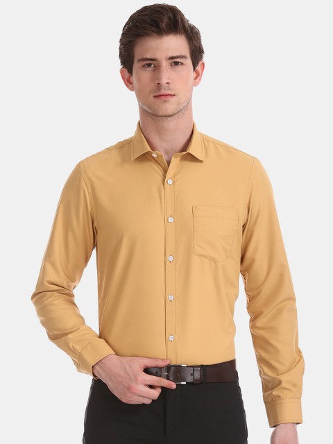 

Excalibur Men Mustard Yellow Regular Fit Solid Formal Shirt