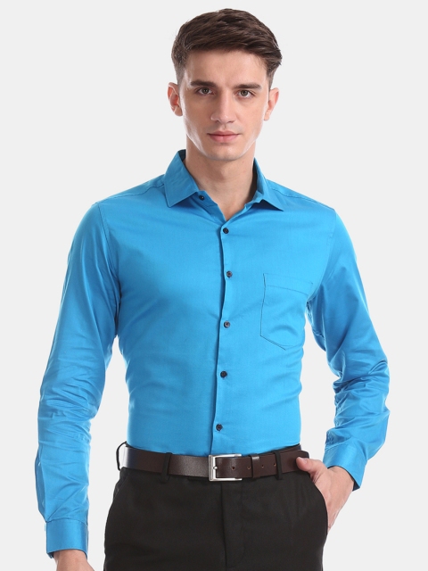 

Excalibur Men Blue Regular Fit Solid Formal Shirt