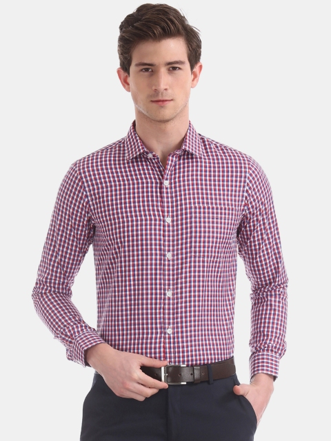 

Excalibur Men Red Regular Fit Checked Formal Shirt