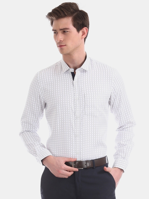 

Excalibur Men White Regular Fit Checked Formal Shirt