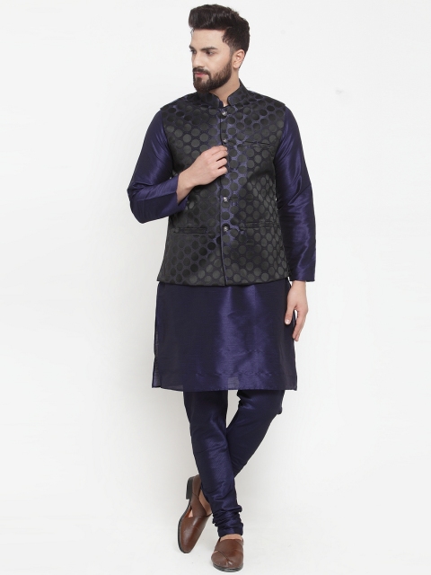 

TAG 7 Men Navy Blue Solid Kurta with Churidar