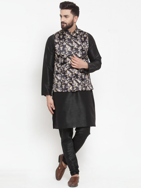 

TAG 7 Men Black Solid Kurta with Churidar