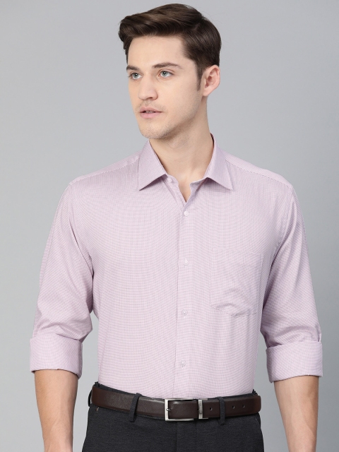

Van Heusen Men White & Pink Custom Fit Checked Formal Shirt