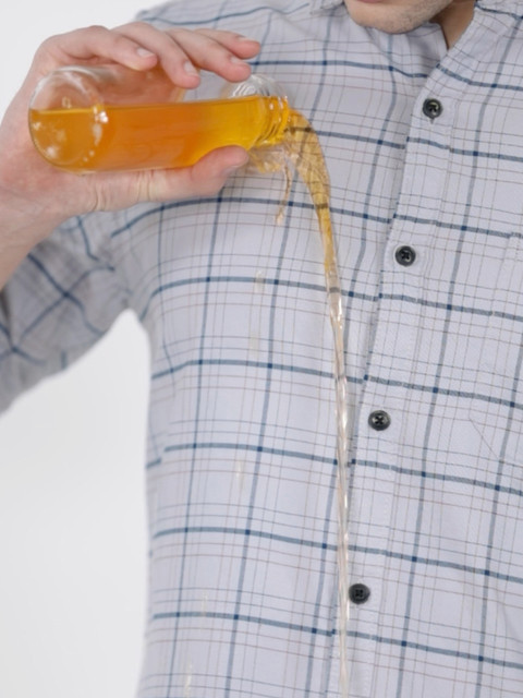 

FOGA Men Grey & Navy Blue Stain Repellent Slim Fit Checked Casual Shirt