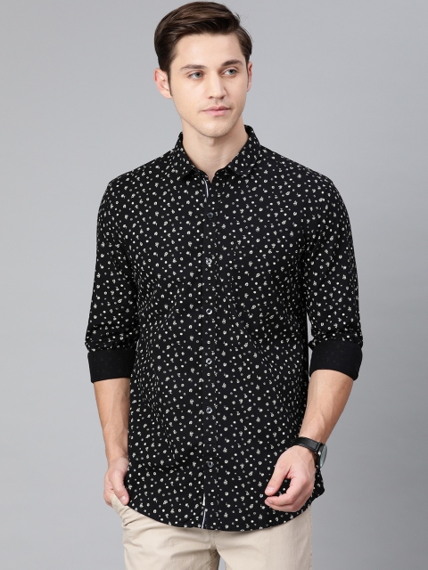 

FOGA Men Black & Off-White Slim Fit Printed Casual Shirt