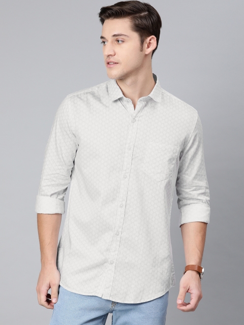 

FOGA Men White & Grey Stain Repellent Customied Fit Printed Casual Shirt