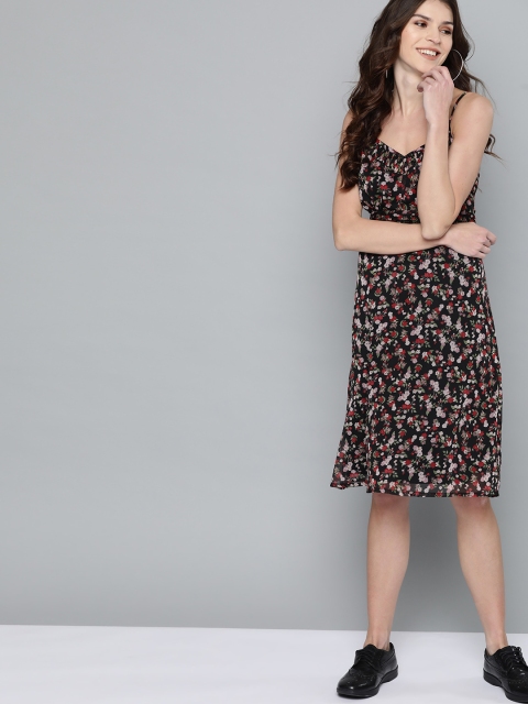

Mast & Harbour Women Black & Red Floral Printed Empire Dress