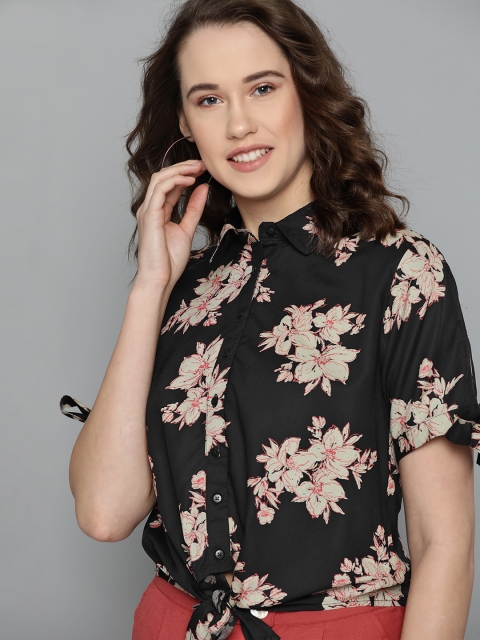 

Mast & Harbour Women Black & Beige Regular Fit Printed Casual Shirt