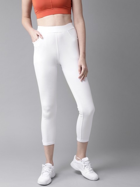 

Hubberholme Women White Solid Slim Fit Cropped Tights