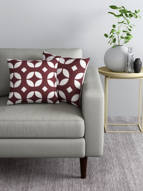 

Aura Set of 2 Burgundy & White Geometric Print Square Cushion Covers