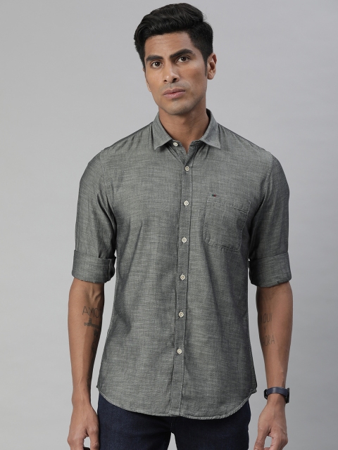 

Peter England Men Charcoal Grey Slim Fit Solid Casual Shirt