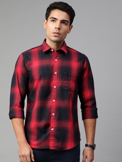 

Peter England Men Red & Black Slim Fit Checked Casual Shirt