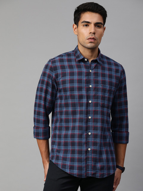 

Peter England Men Navy Blue & Maroon Slim Fit Checked Casual Shirt